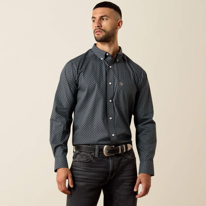 Ariat Men's Wrinkle Free Barnaby Classic Fit Shirt