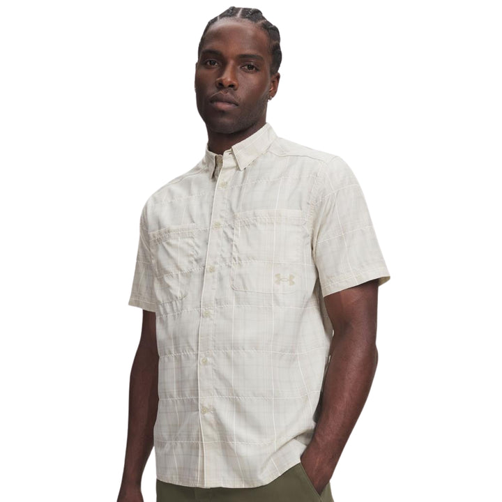 Under Armour Men's Outdoor Essential Woven Short Sleeve Shirt