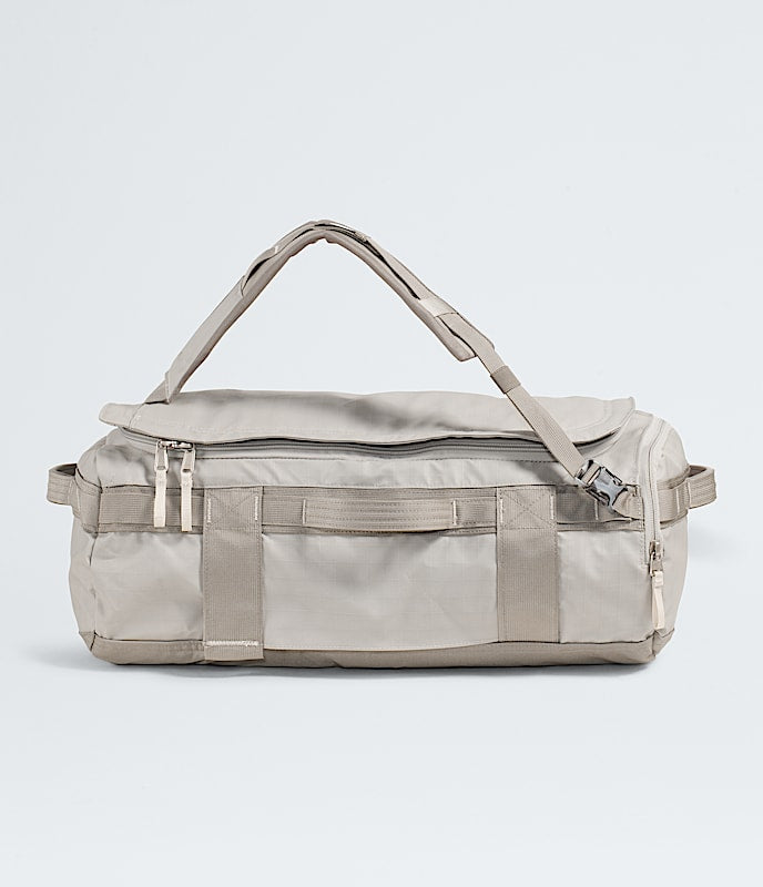 The North Face Base Camp Voyager - 32L