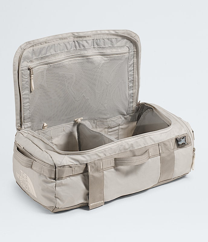 The North Face Base Camp Voyager - 32L