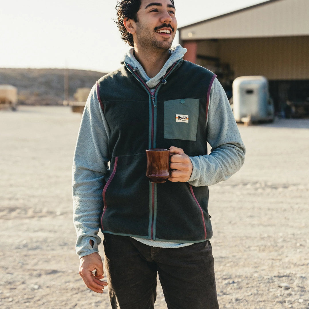 Howler Bros Free Range Fleece Vest | Men's