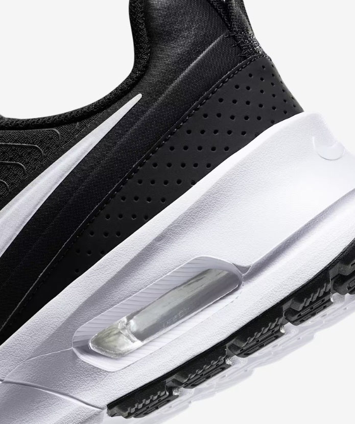 Nike Men's Air Max Nuaxis