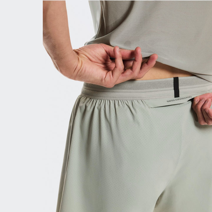 On Running Men's 5" Performance Shorts