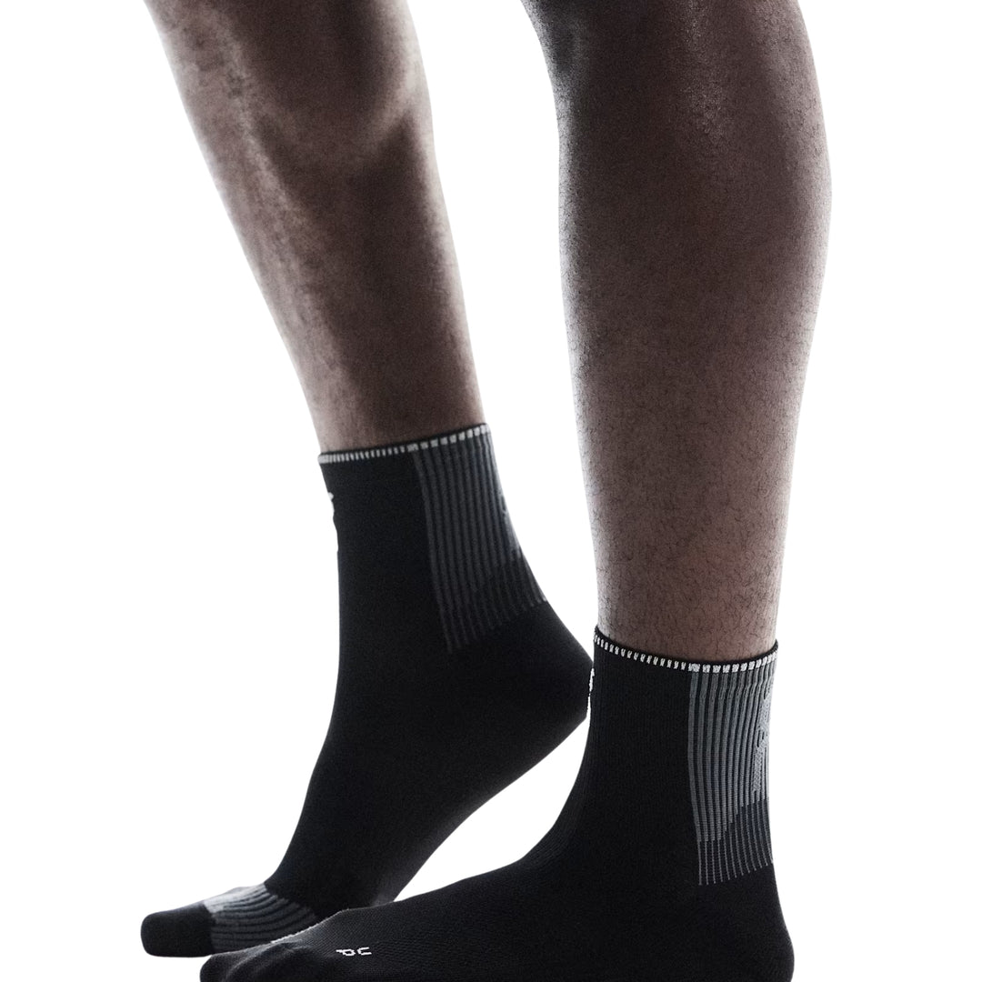On Running Unisex Performance Run Sock Mid