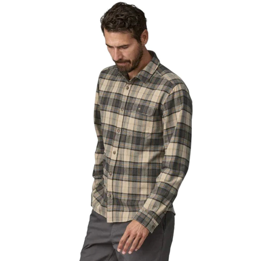 Patagonia Men's Long Sleeve Lightweight Fjord Flannel Shirt