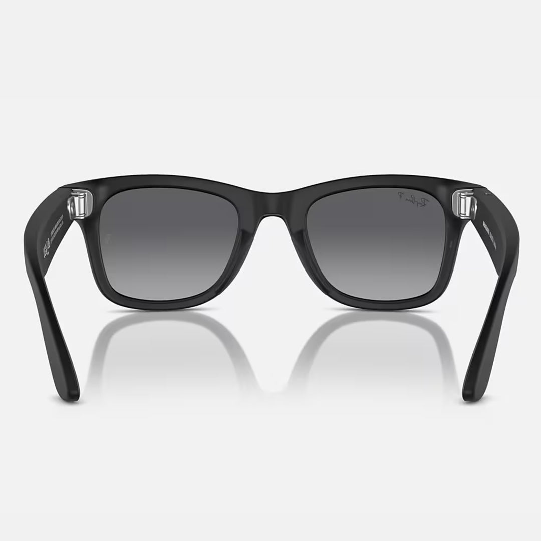 Ray-Ban Meta Wayfarer Gen 1 | Matte Black | Graphite Gradient Polarized | RW4006 601ST3 (Large)