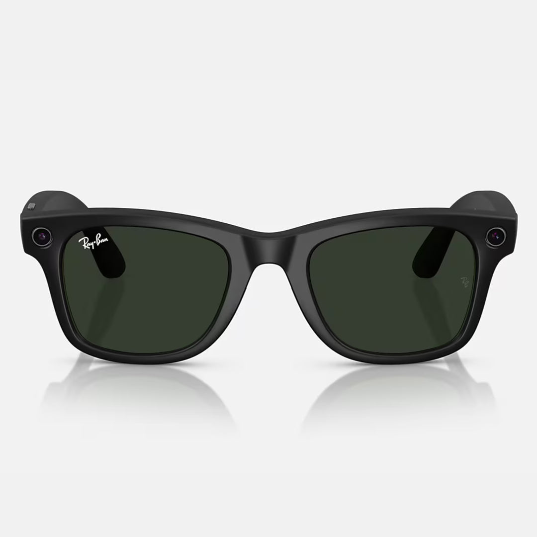 Ray-Ban Meta Wayfarer Gen 1 | Matte Black | Clear/Graphite Green Transitions® | RW4006 601S1M (Regular)
