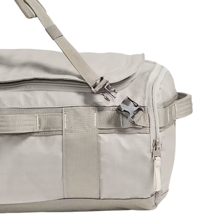 The North Face Base Camp Voyager - 32L