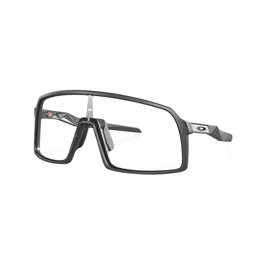 BFO-888392590824 Oakley Sutro Matte Carbon | Clear to Black Iridium Photochromic