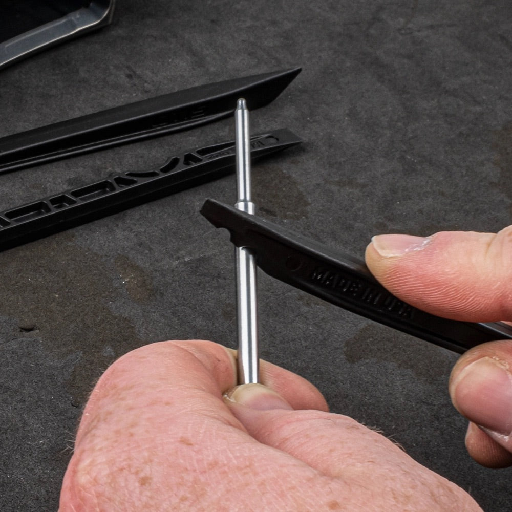 Otis 3 Multi-Purpose Scraper & Brush Set
